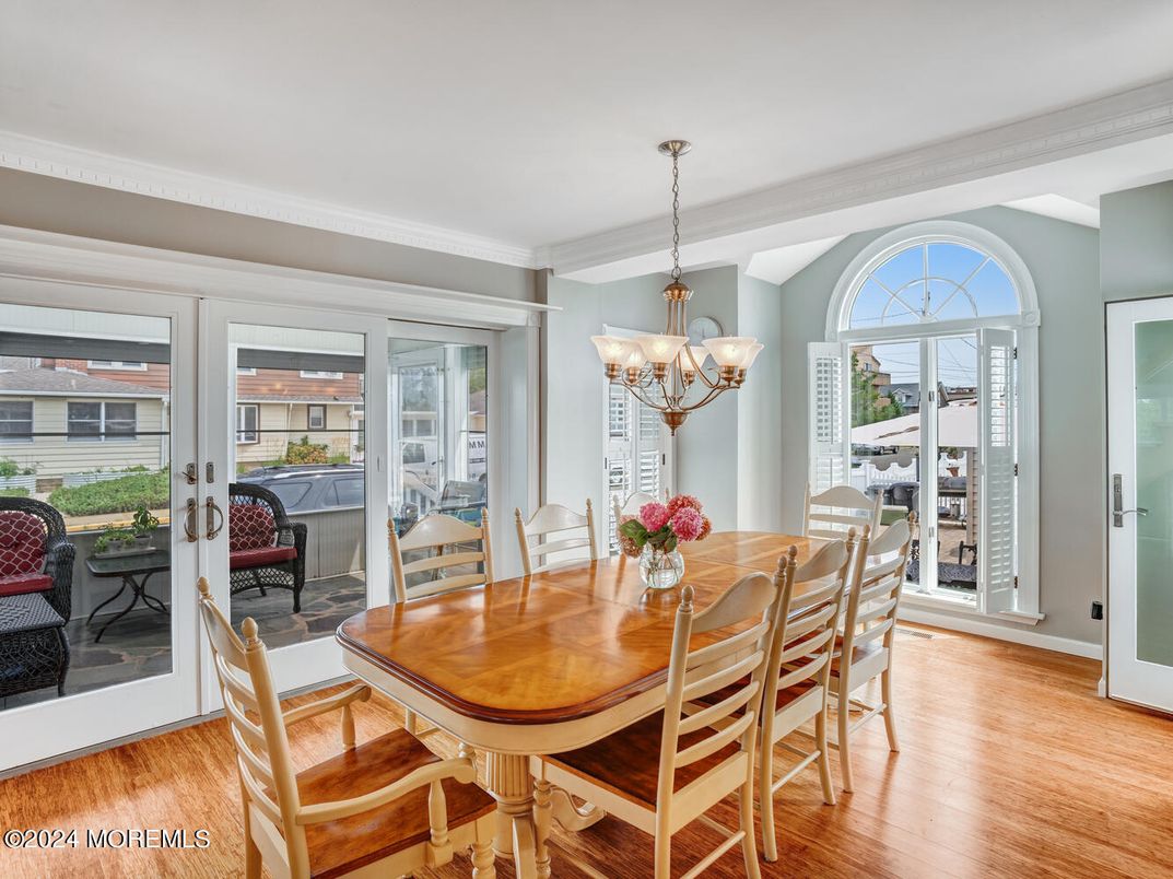 Chandelier, Dining room, Interior, Wood Texture Flooring
