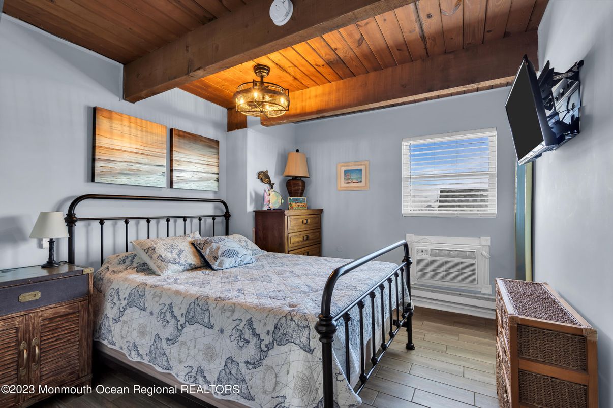 Bedroom, Interior, Wooden Beams, Wooden Ceilings, Wood Texture Flooring