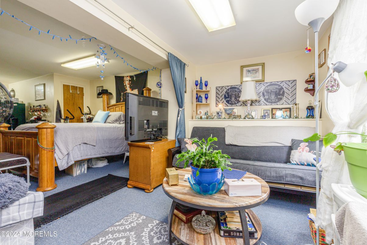 Bedroom, Interior, Living room