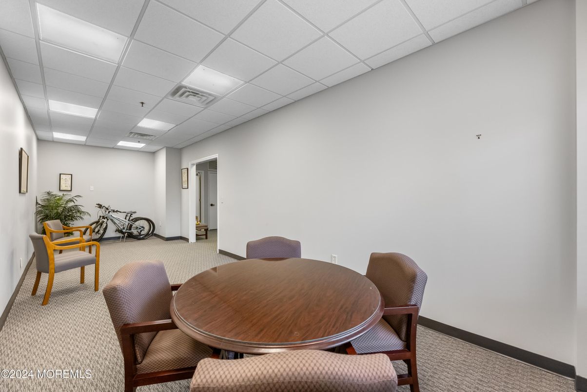 Dining room, Interior, Recessed Lighting