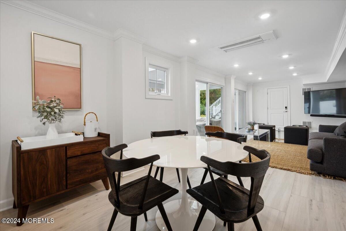 Dining room, Interior, Living room, Recessed Lighting, Wood Texture Flooring