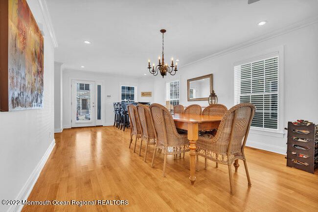 Chandelier, Dining room, Interior, Recessed Lighting, Wood Texture Flooring