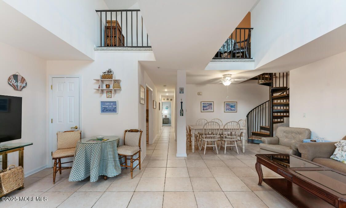Dining room, Interior, Recessed Lighting
