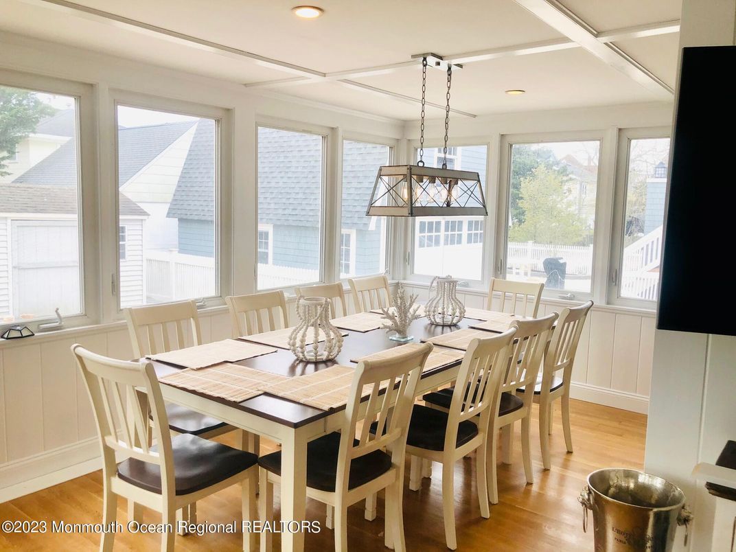Dining room, Interior, Pendant Lights, Recessed Lighting, Wood Texture Flooring