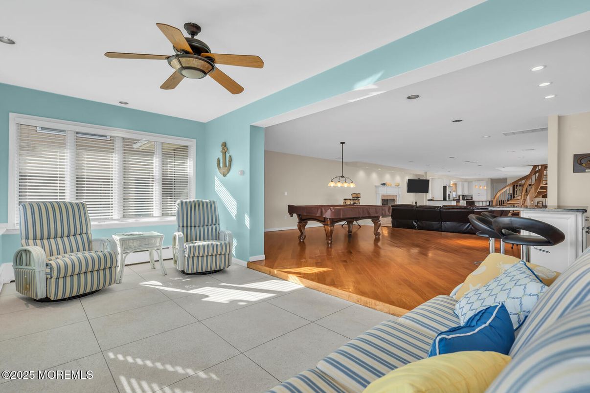 Billiard Table, Game Room, Interior, Living room, Pendant Lights, Recessed Lighting, Wood Texture Flooring