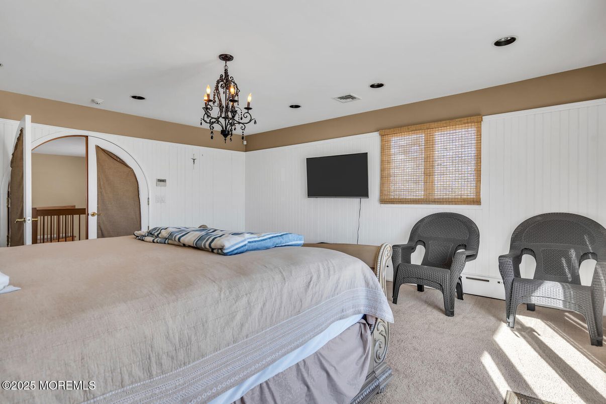 Bedroom, Chandelier, Interior, Recessed Lighting