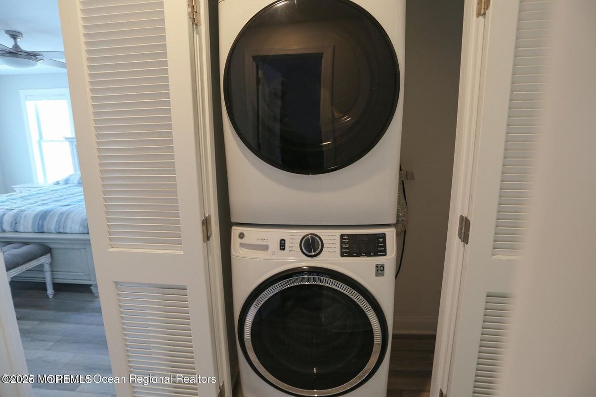 Interior, Utility Closets, Washer