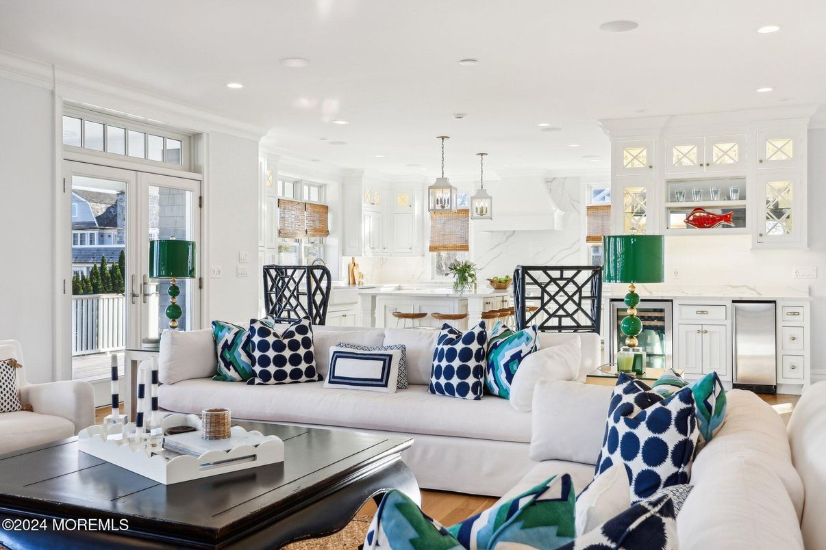 Interior, Kitchen, Living room, Pendant Lights, Recessed Lighting