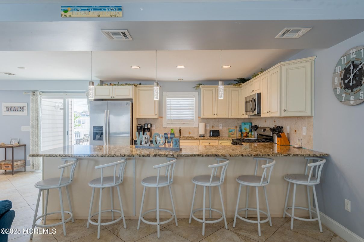 Interior, Kitchen, Pendant Lights, Recessed Lighting, Stainless Steel Appliances