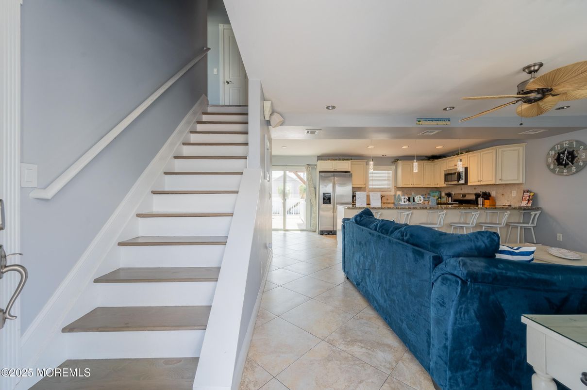 Interior, Kitchen, Living room, Recessed Lighting, Stainless Steel Appliances