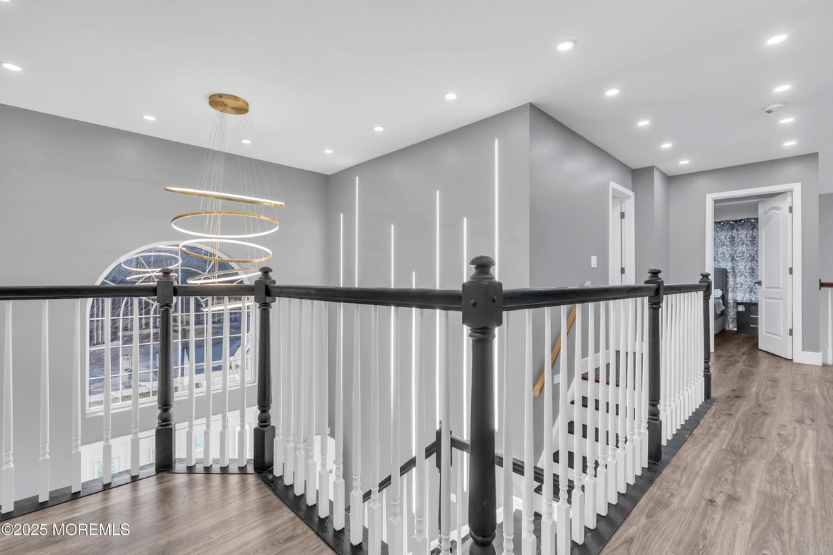 Interior, Pendant Lights, Recessed Lighting, Wood Texture Flooring