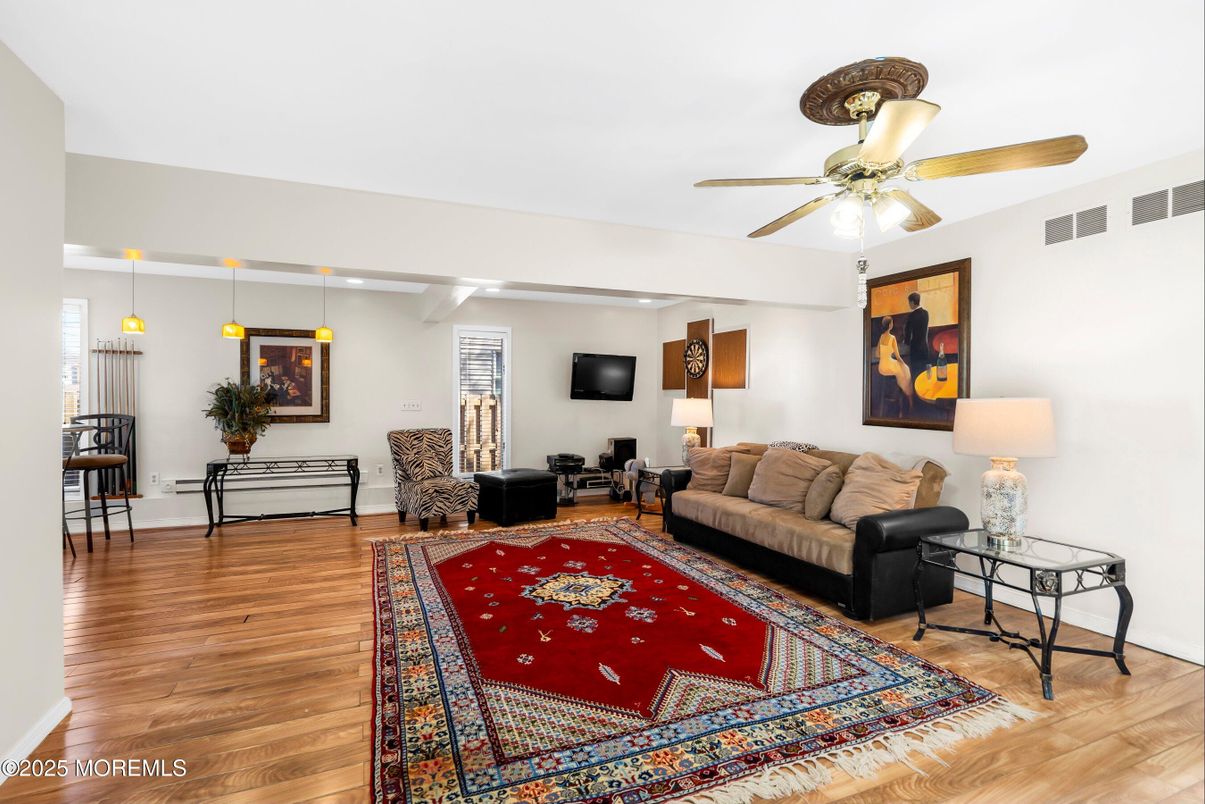 Interior, Living room, Pendant Lights, Wood Texture Flooring