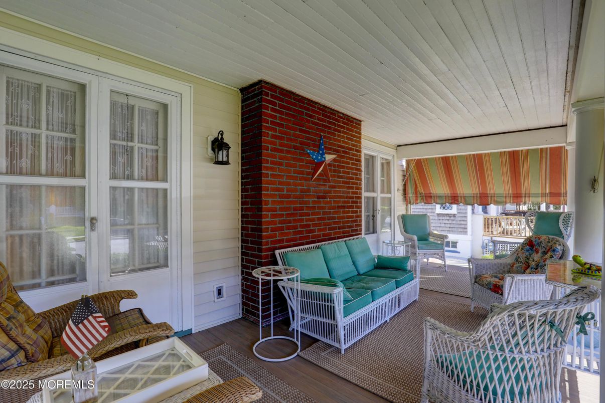 Exterior, Stone Walls