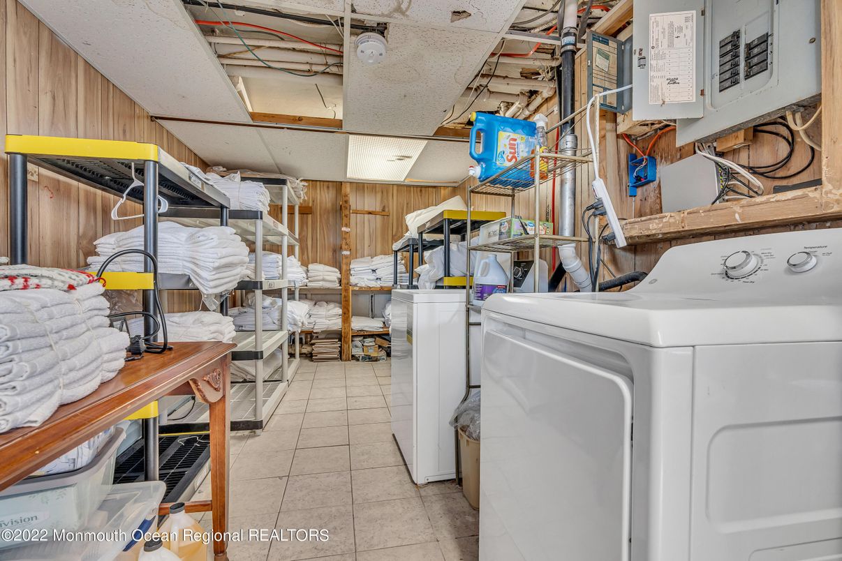 Interior, Washer