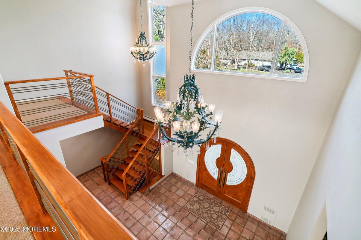 Chandelier, Interior
