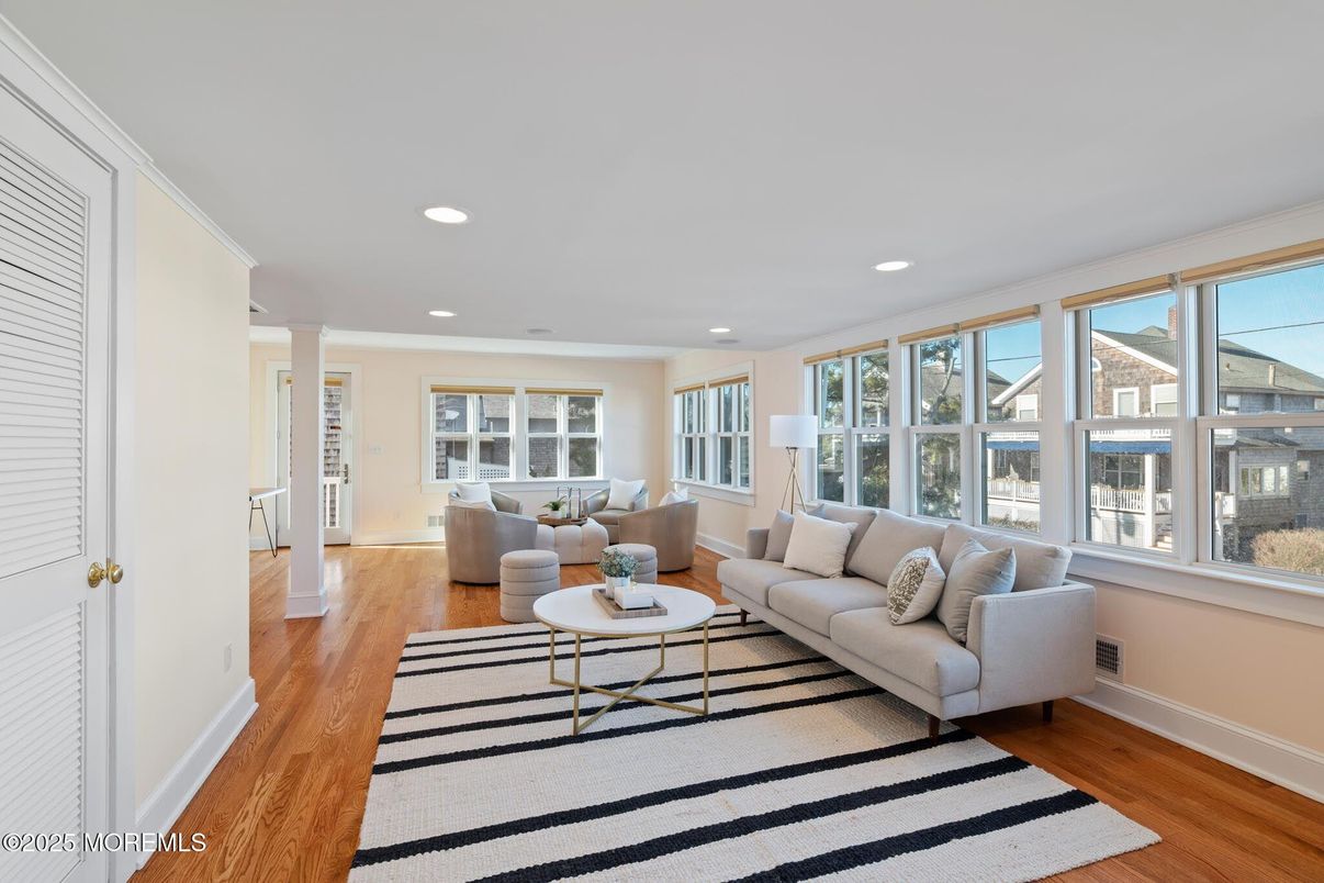 Dining room, Interior, Living room, Recessed Lighting, Wood Texture Flooring
