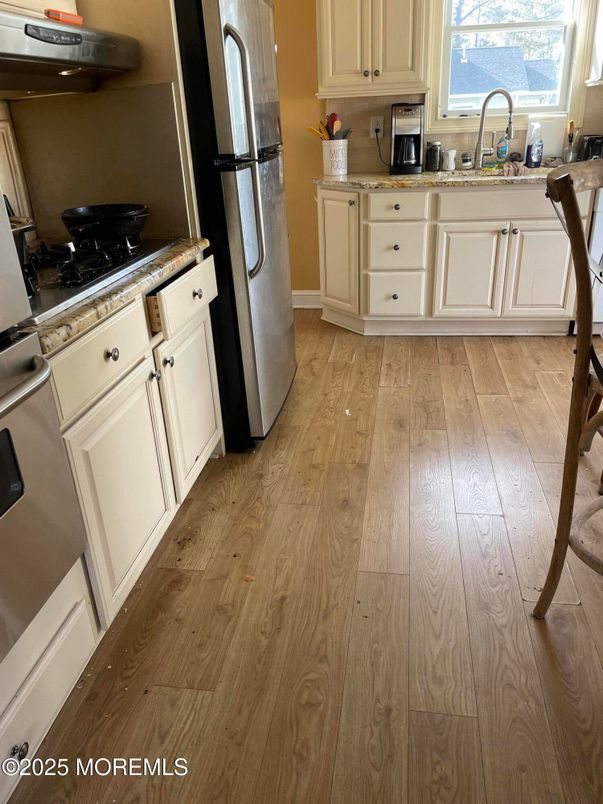 Interior, Kitchen, Wood Texture Flooring
