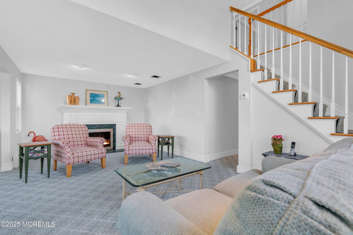 Fireplace, Interior, Living room, Recessed Lighting