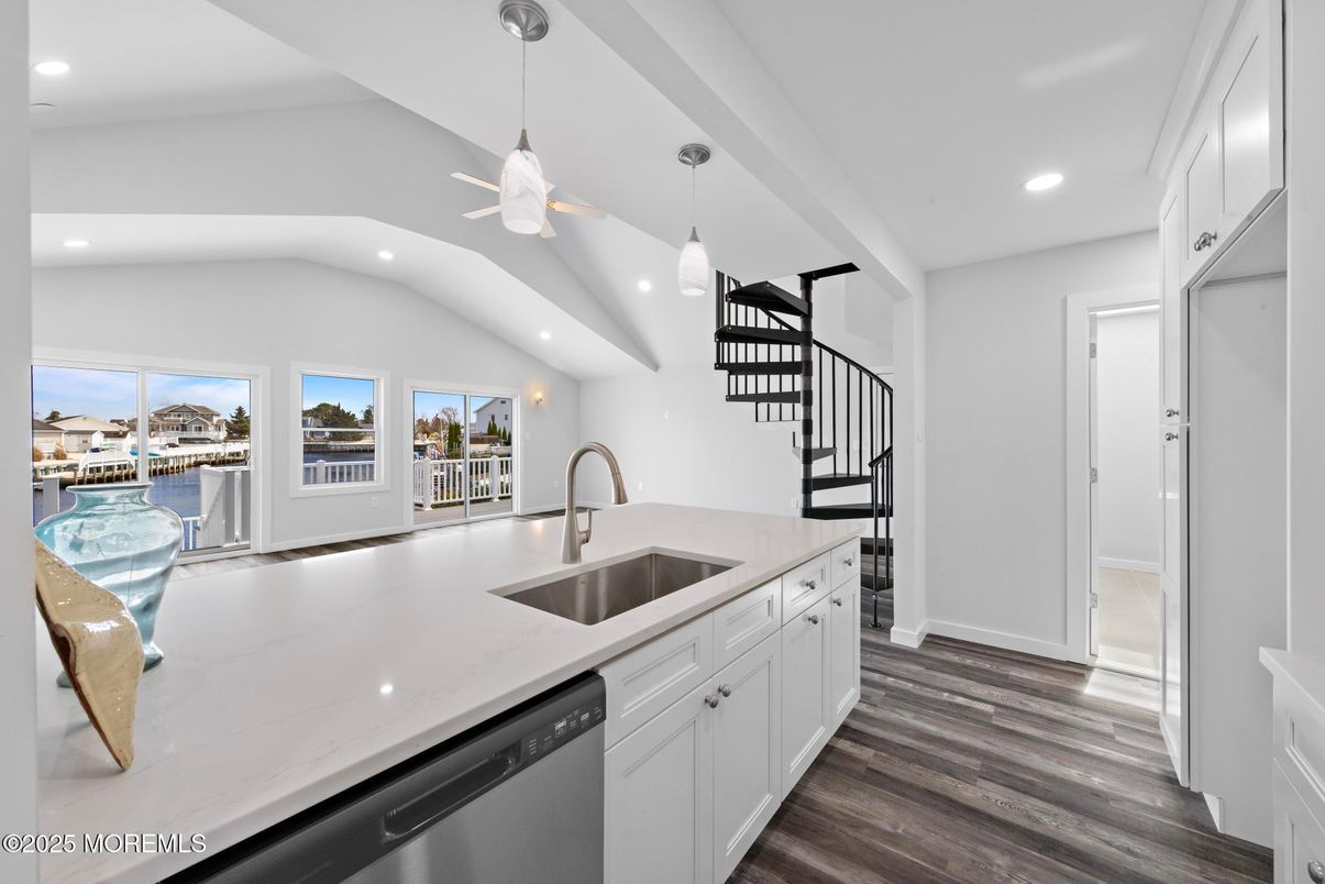 Interior, Kitchen, Pendant Lights, Recessed Lighting, Wood Texture Flooring