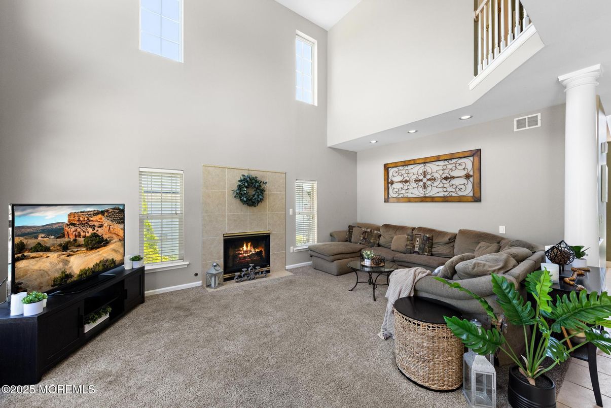 Fireplace, Interior, Living room, Recessed Lighting