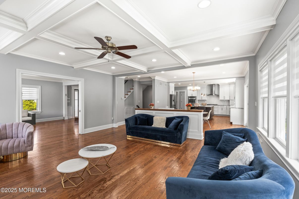 Interior, Kitchen, Living room, Pendant Lights, Recessed Lighting, Wood Texture Flooring