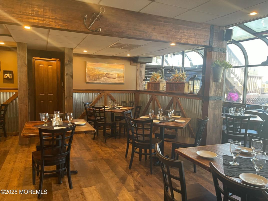 Dining room, Interior, Recessed Lighting, Wood Texture Flooring