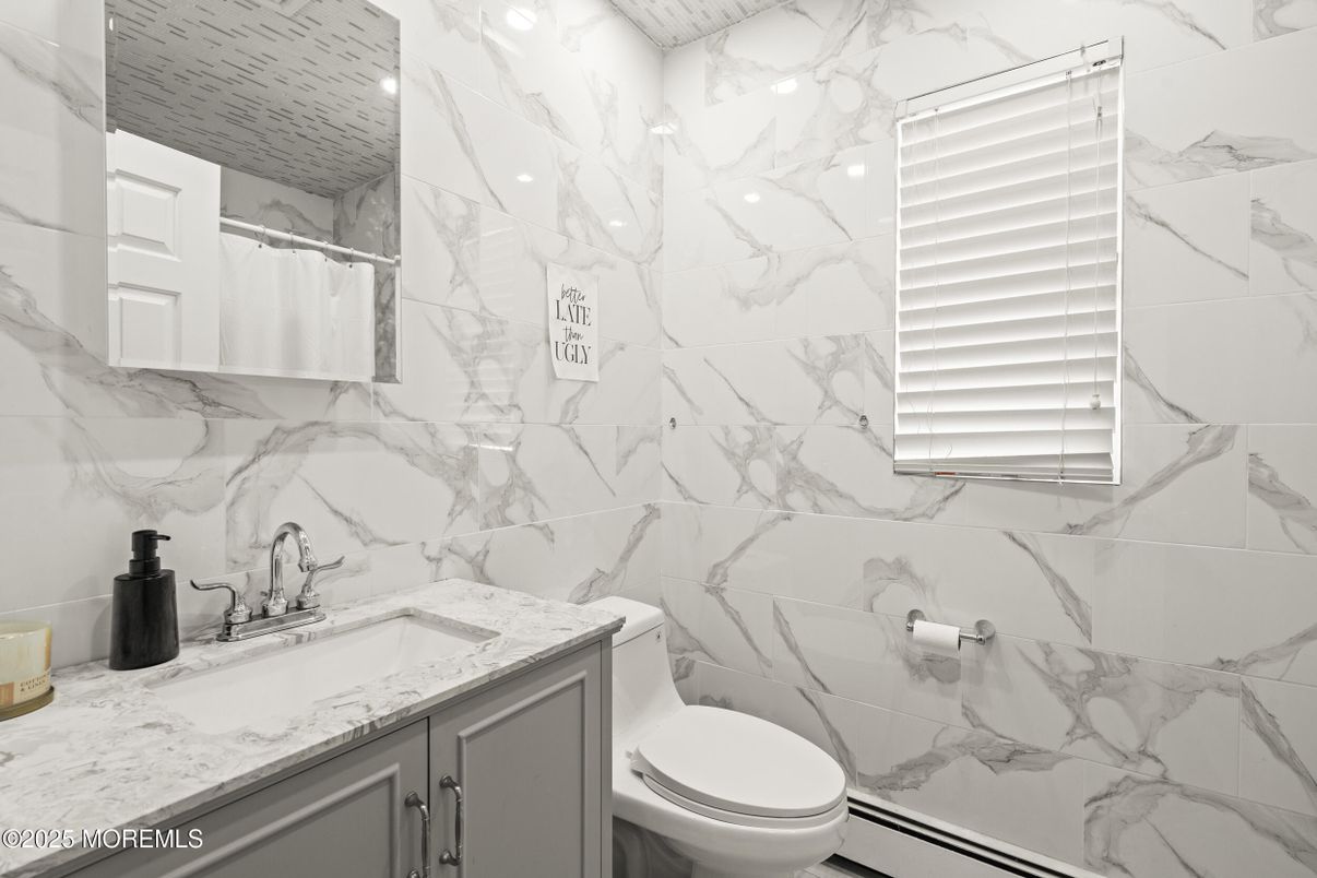 Bathroom, Interior, Marble Walls