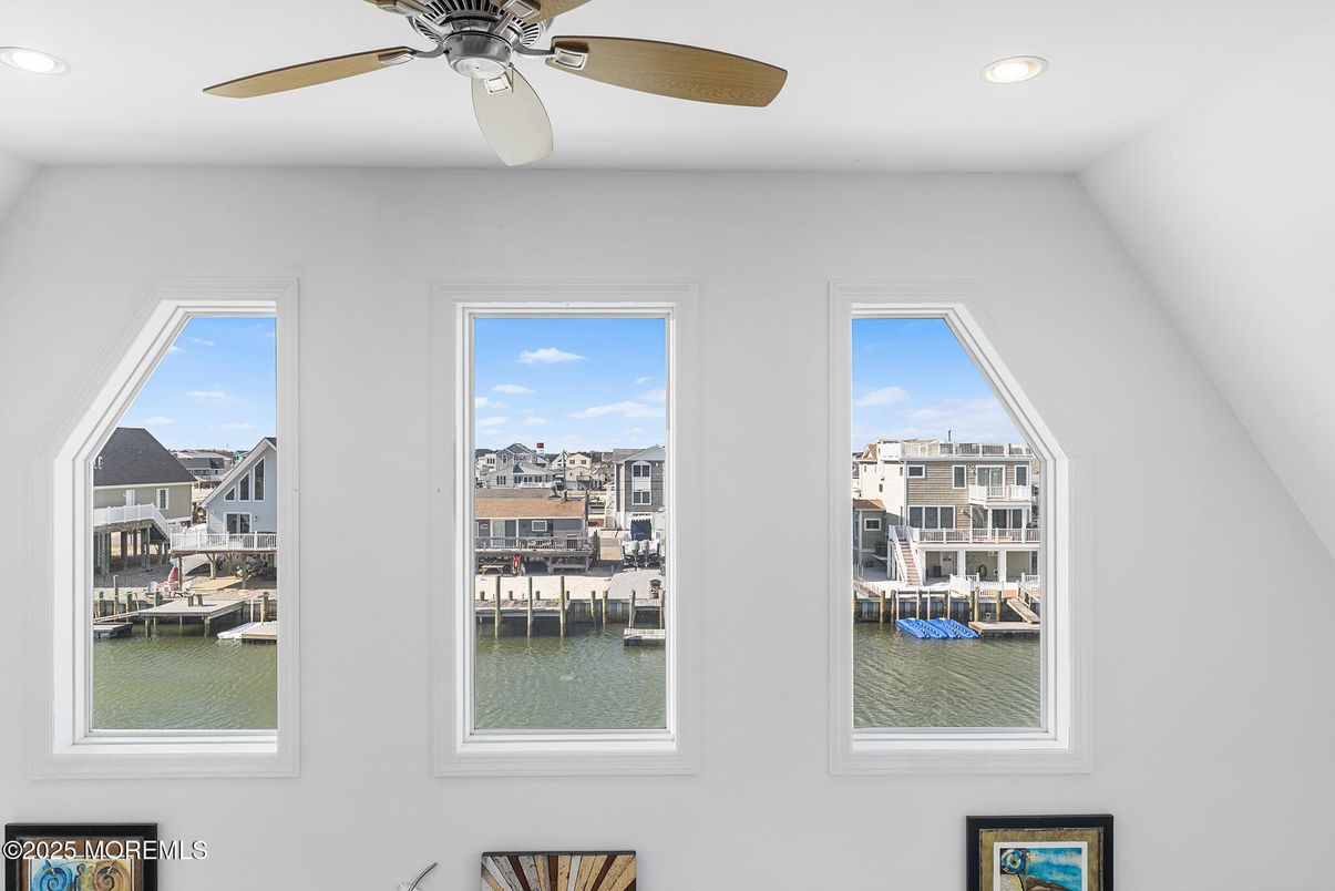 Interior, Recessed Lighting, Water