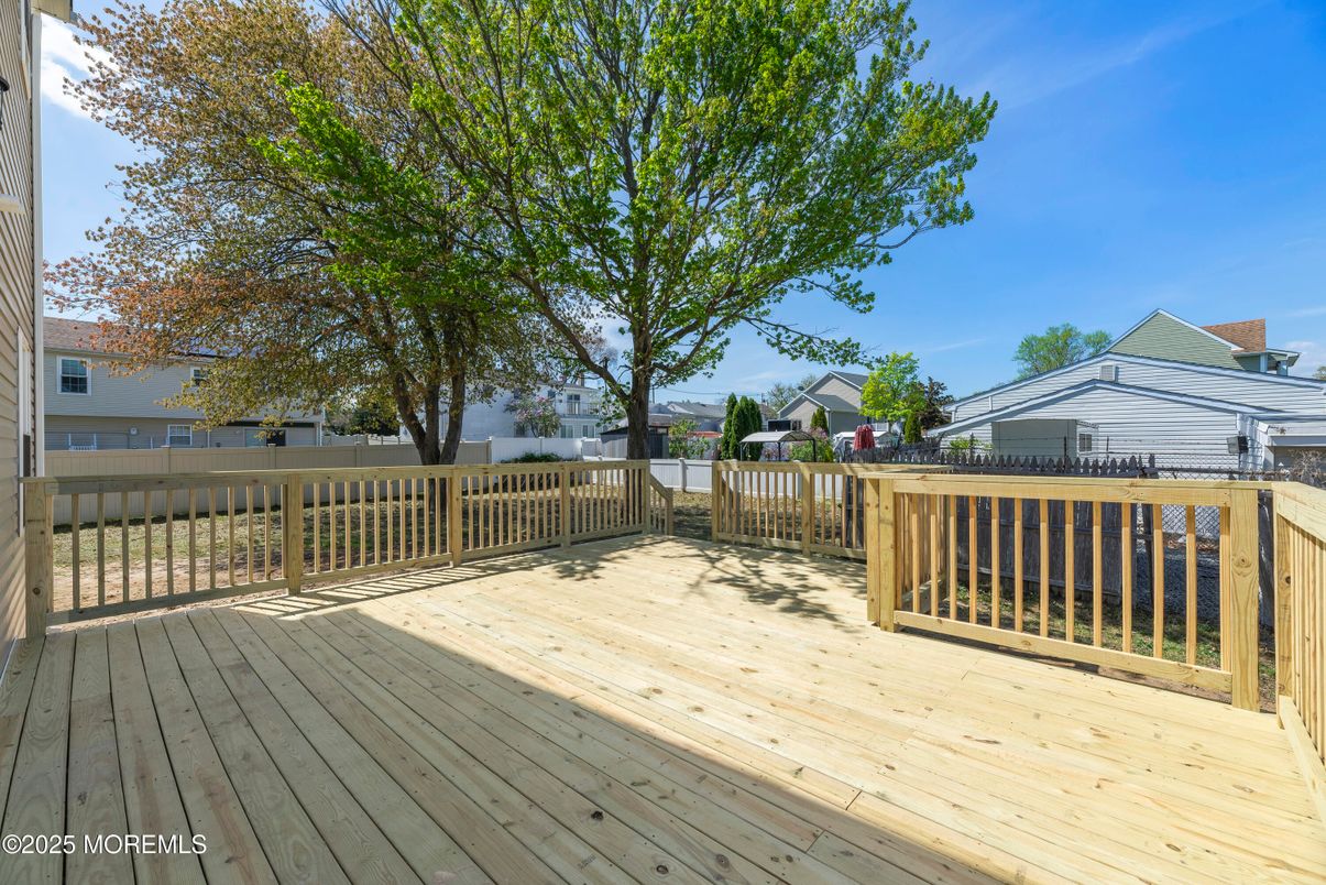 Exterior, Wood Texture Flooring