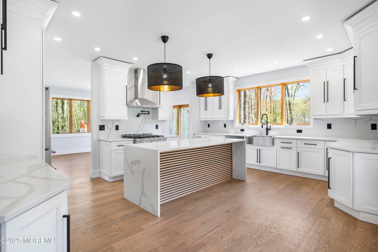 Interior, Kitchen, Pendant Lights, Recessed Lighting, Wood Texture Flooring