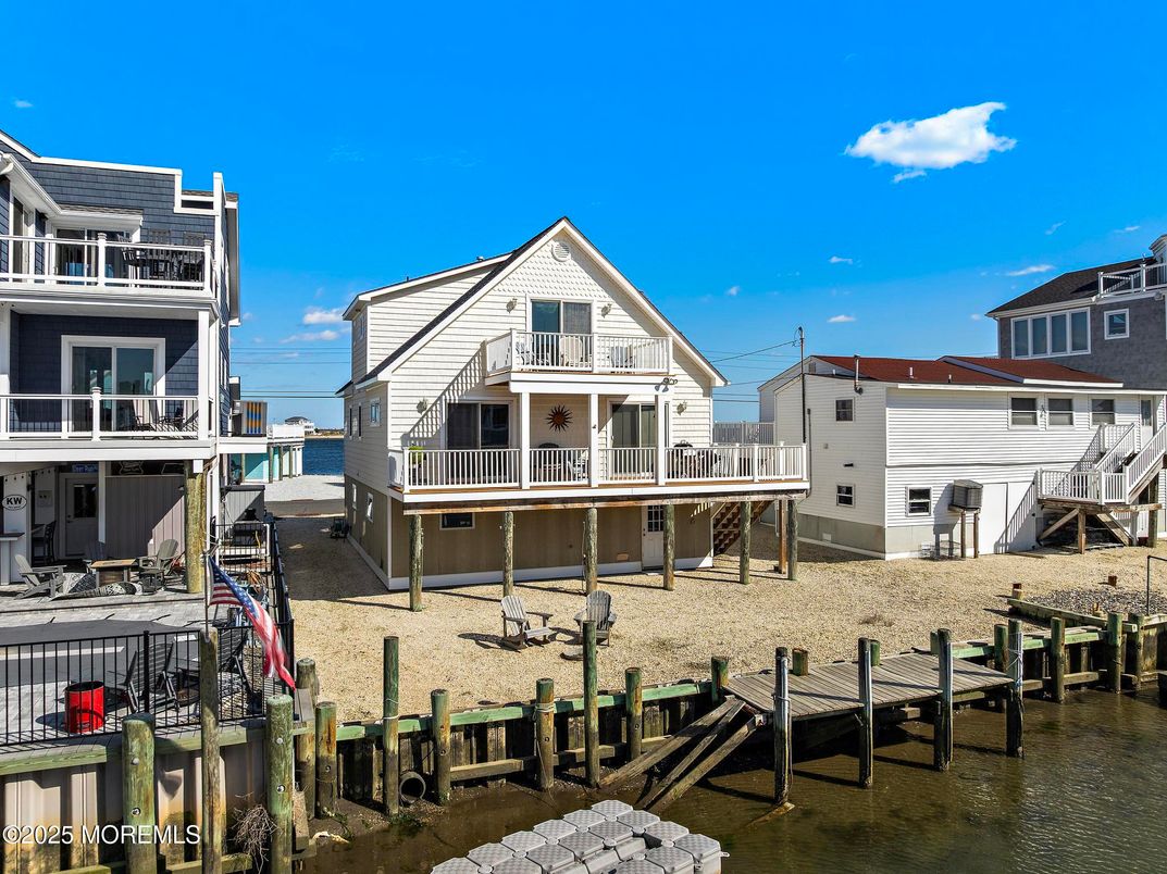 Backyard, Exterior, Lake