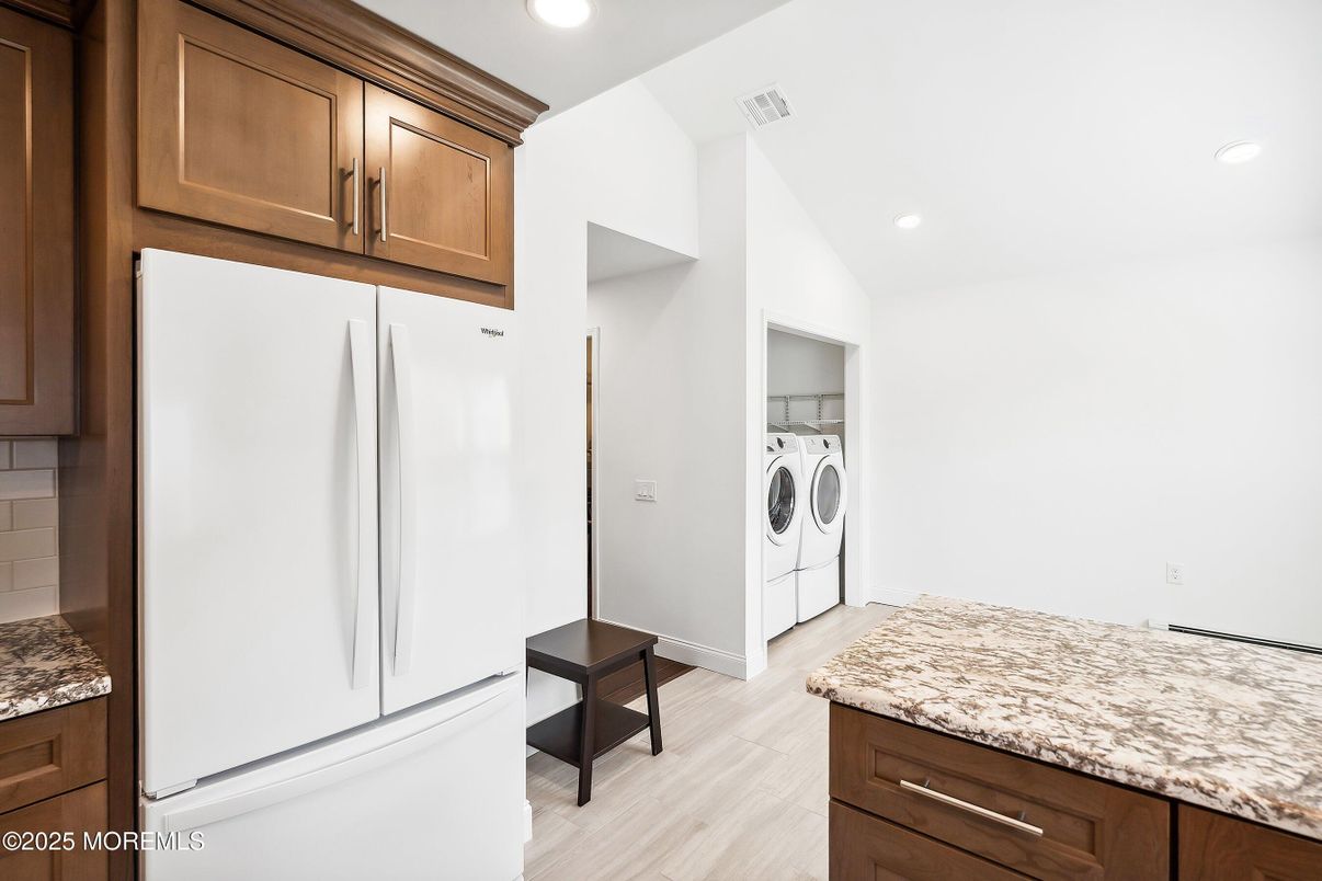 Interior, Recessed Lighting, Utility Closets, Washer, Wood Texture Flooring