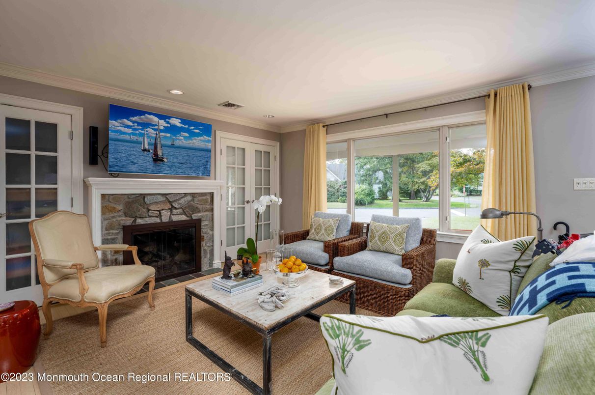 Fireplace, Interior, Living room, Recessed Lighting