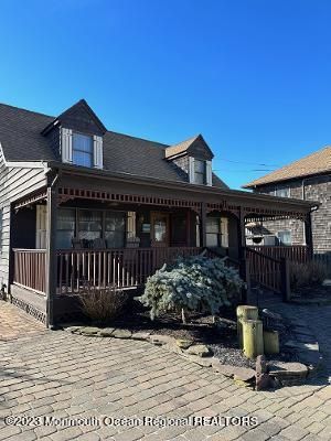 Exterior, Facade, Cape Cod