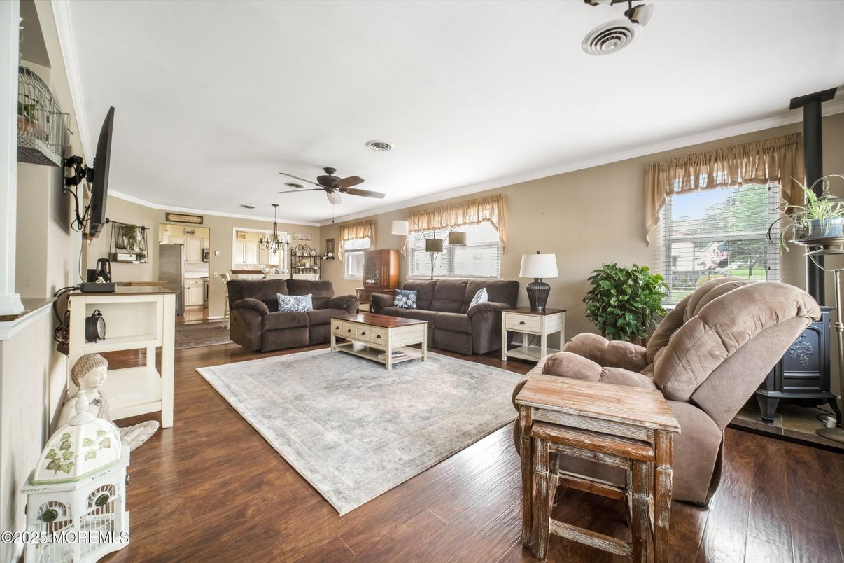 Interior, Living room, Pendant Lights, Wood Texture Flooring