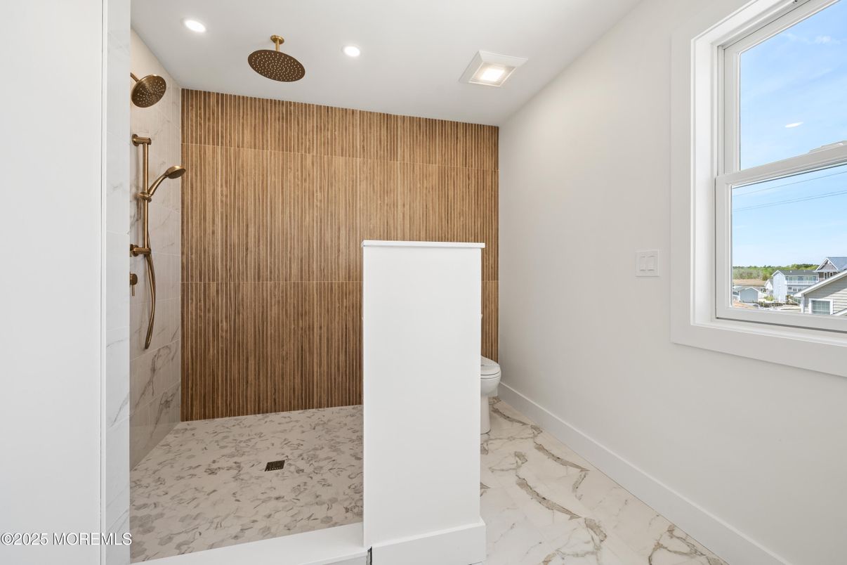Bathroom, Interior, Marble, Recessed Lighting