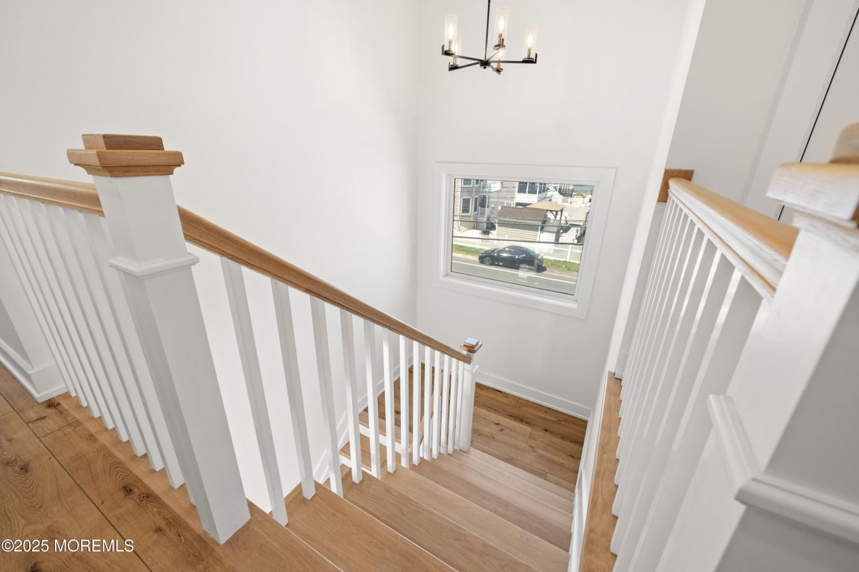 Interior, Pendant Lights, Wood Texture Flooring