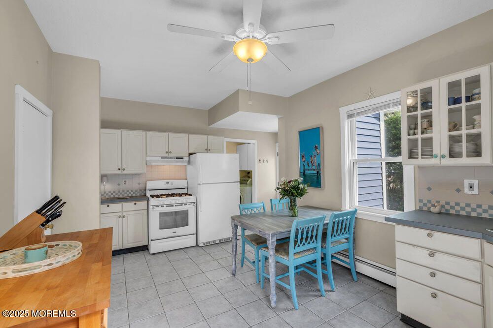 Dining room, Interior, Kitchen
