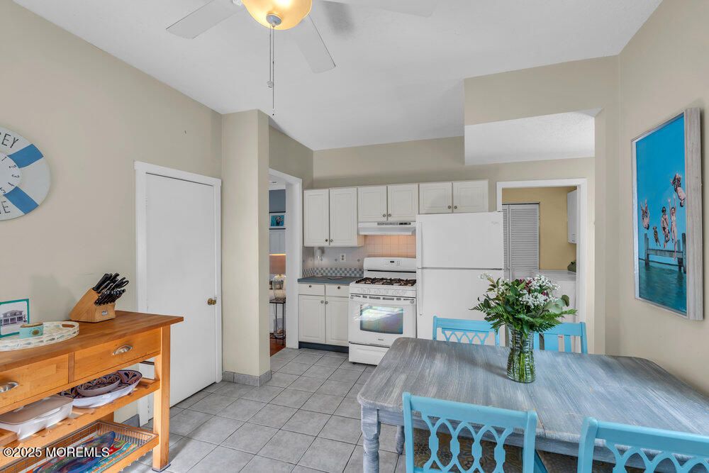 Dining room, Interior, Kitchen