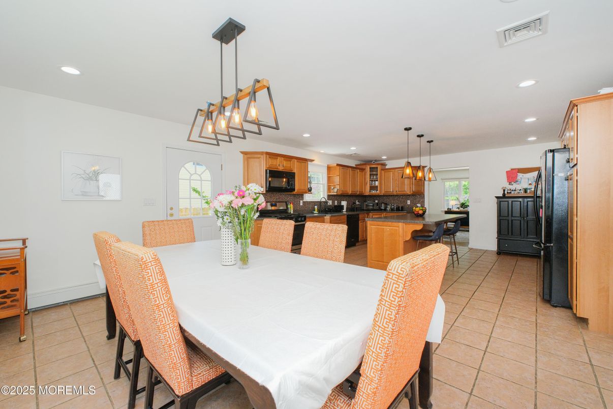 Dining room, Interior, Kitchen, Pendant Lights, Recessed Lighting