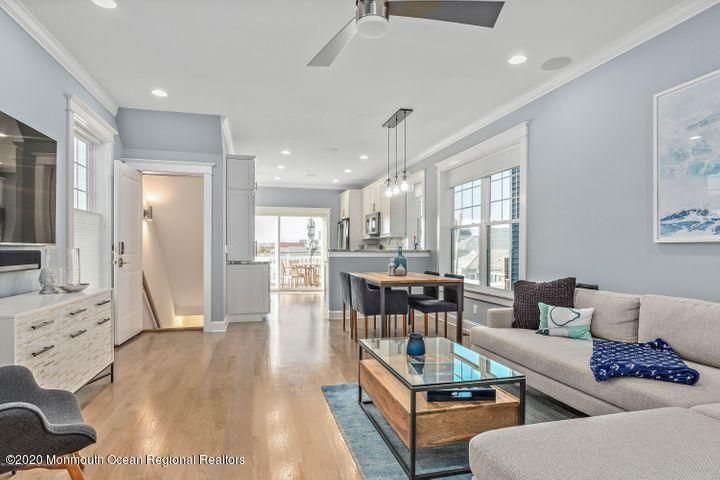 Dining room, Interior, Kitchen, Living room, Pendant Lights, Recessed Lighting, Wood Texture Flooring