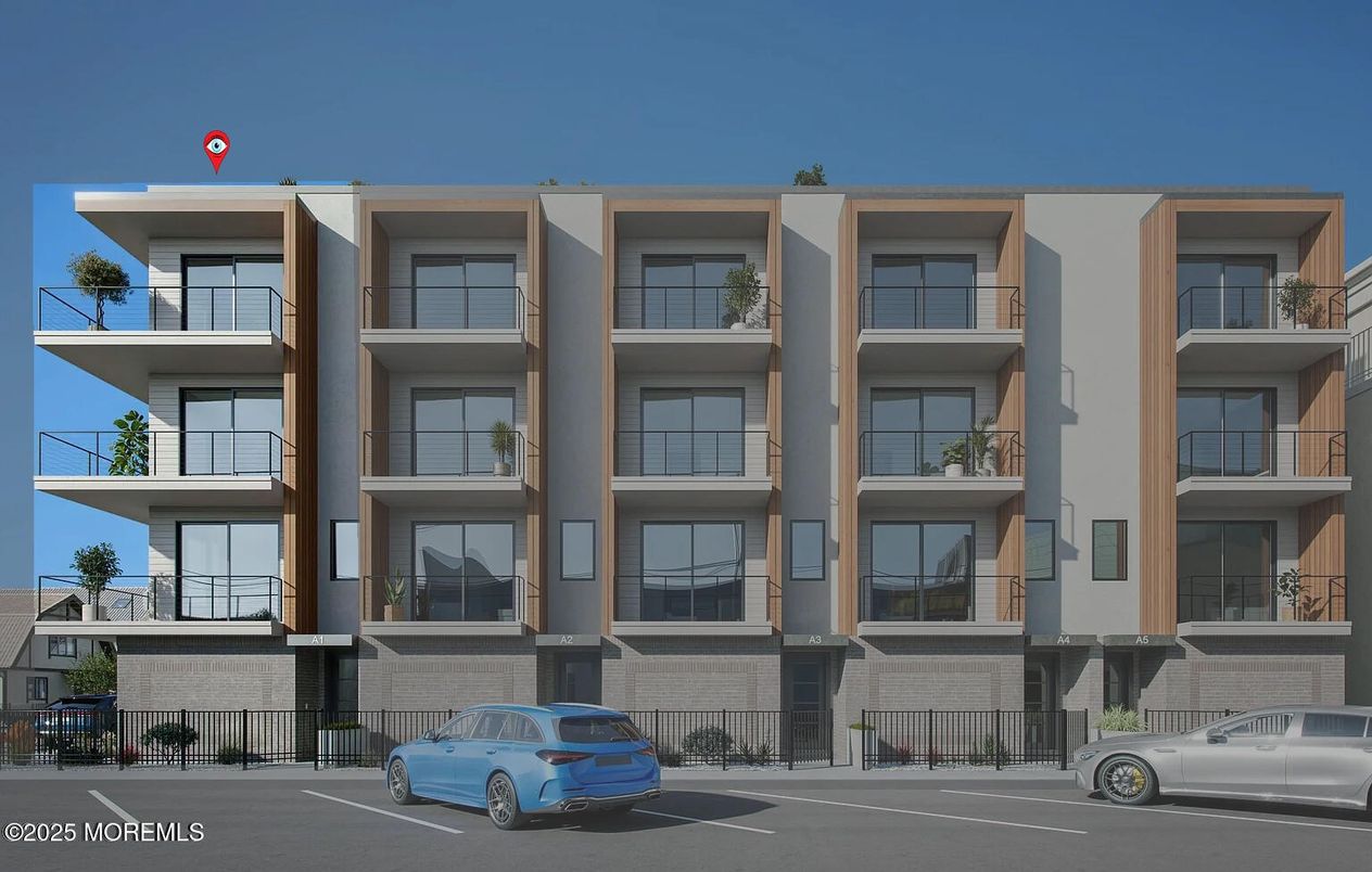 Exterior, Facade, Rowhouse