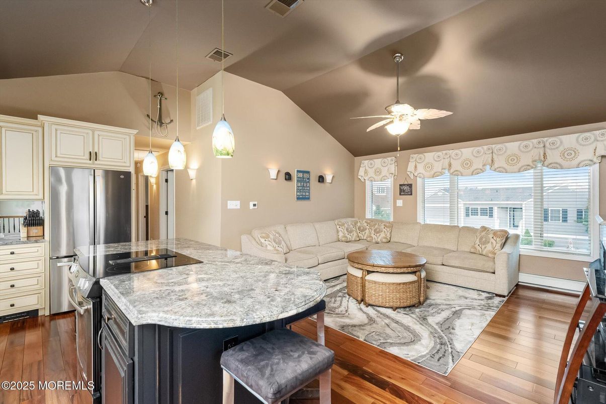 Interior, Kitchen, Living room, Pendant Lights, Stainless Steel Appliances, Wood Texture Flooring