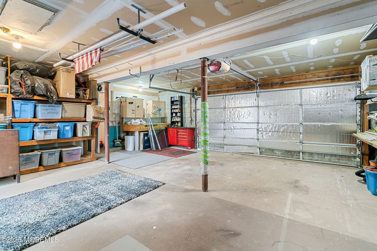 Garage, Interior