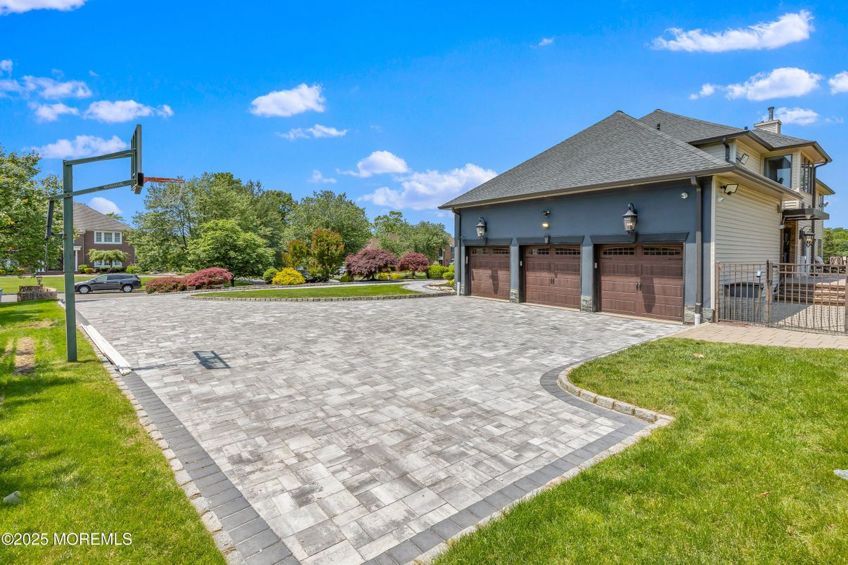 Backyard, Detached Garage, Exterior