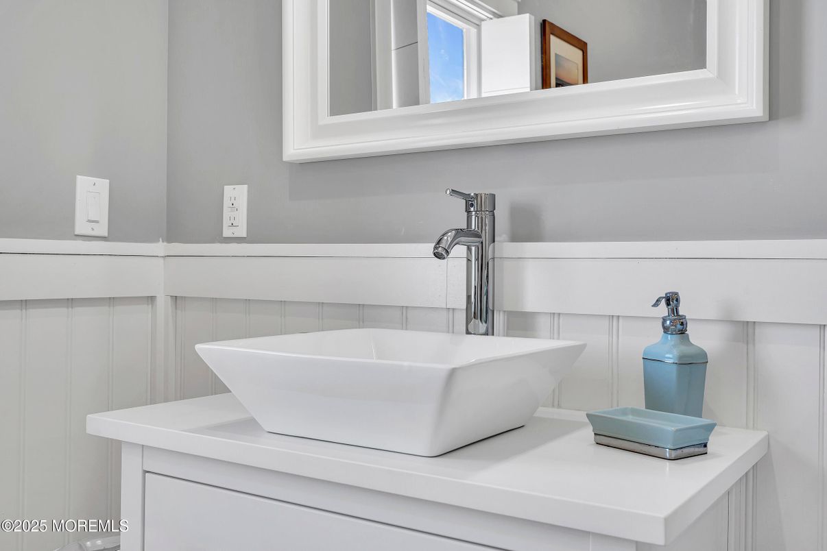Bathroom, Free Standing Baths, Interior