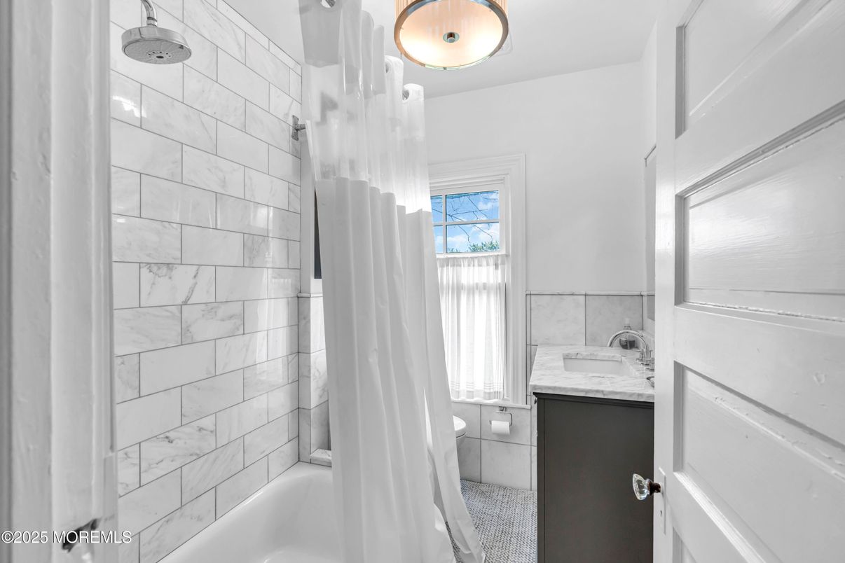 Bathroom, Interior, Marble Walls