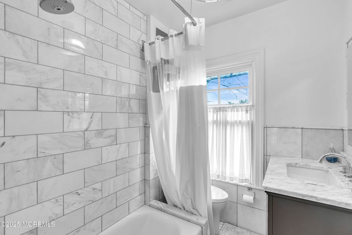 Bathroom, Interior, Marble Walls