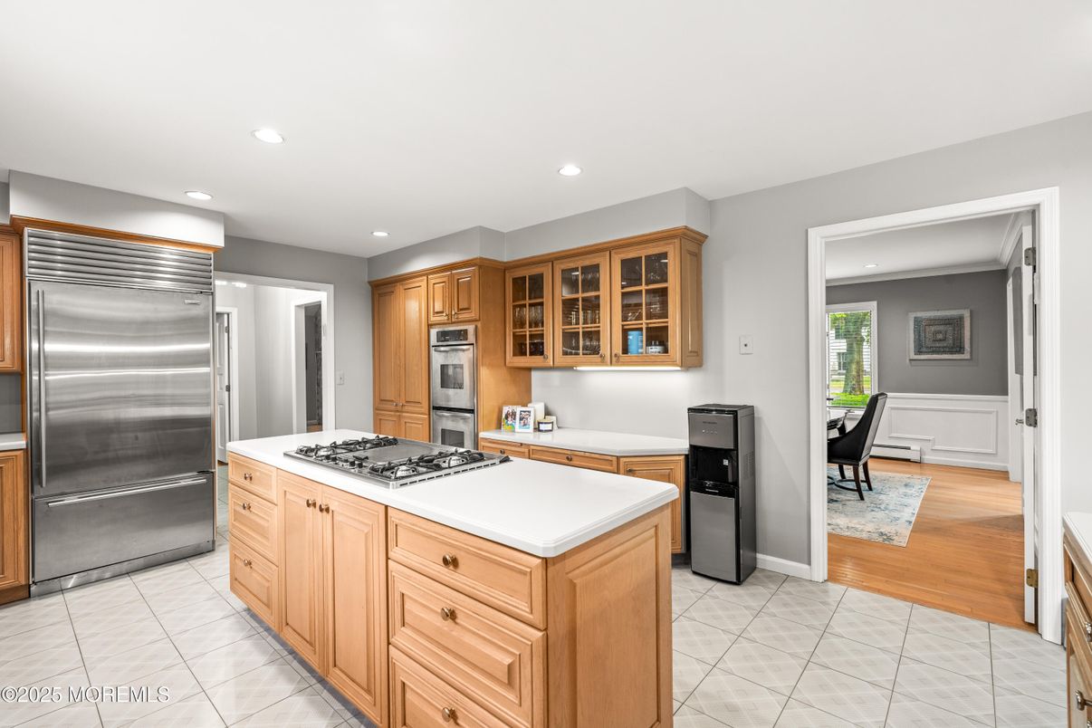 Dining room, Interior, Kitchen, Recessed Lighting, Stainless Steel Appliances, Wood Texture Flooring