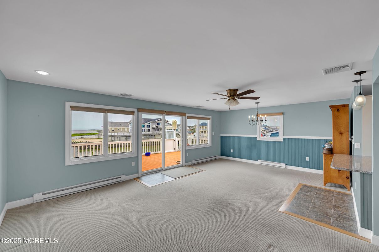 Empty room, Interior, Recessed Lighting